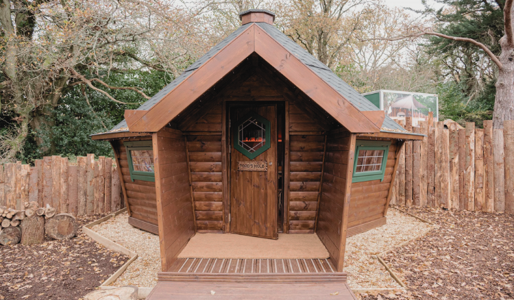 private dining huts at the pear at parley